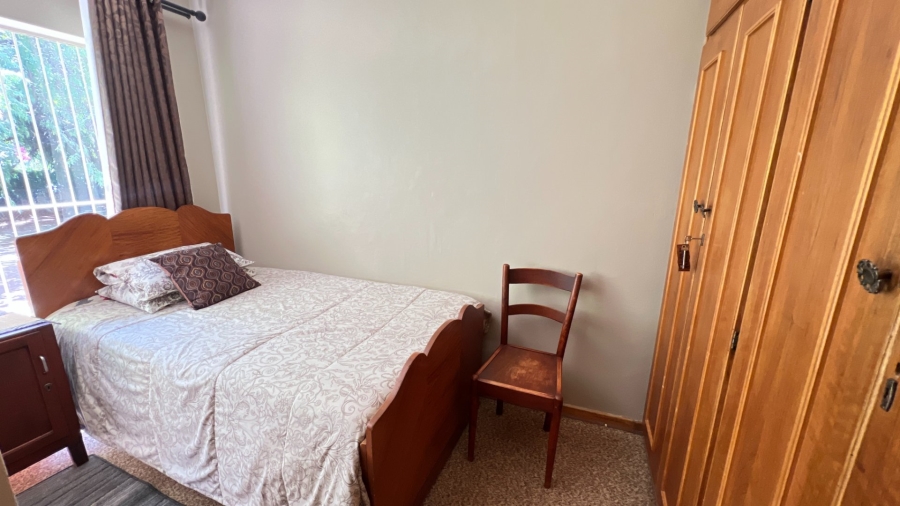 5 Bedroom Property for Sale in Langenhovenpark Free State